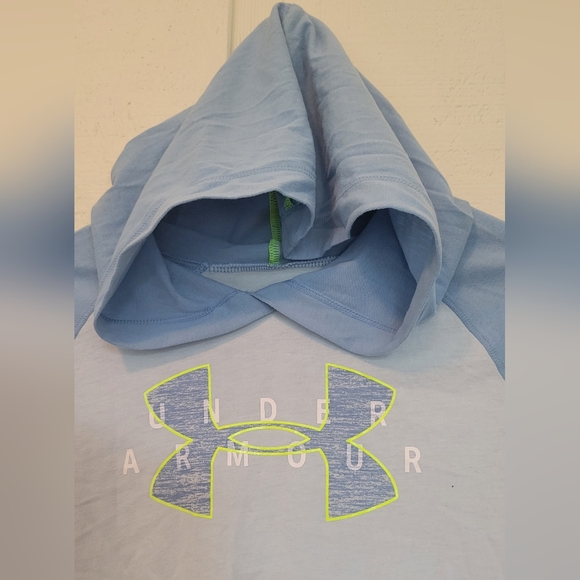 EUC Under Armour Hooded Long Sleeve Shirt - Picture 3 of 7